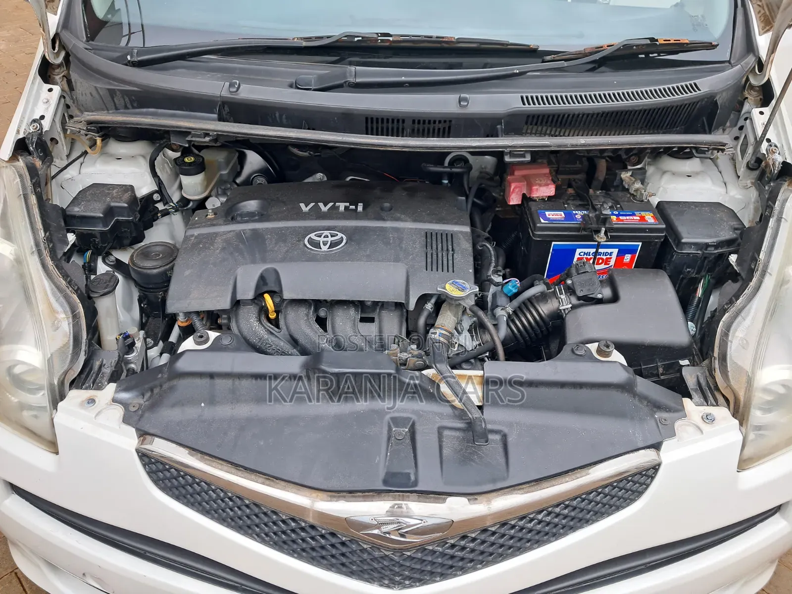 Toyota Ractis 2009 White