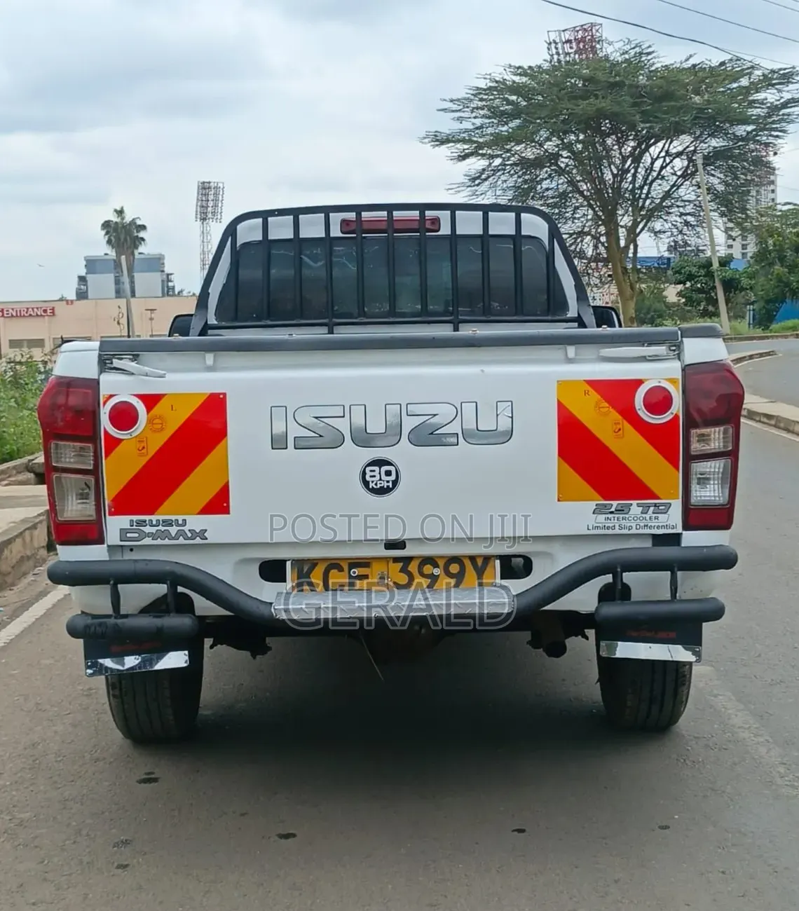 Isuzu D-MAX 2015 White