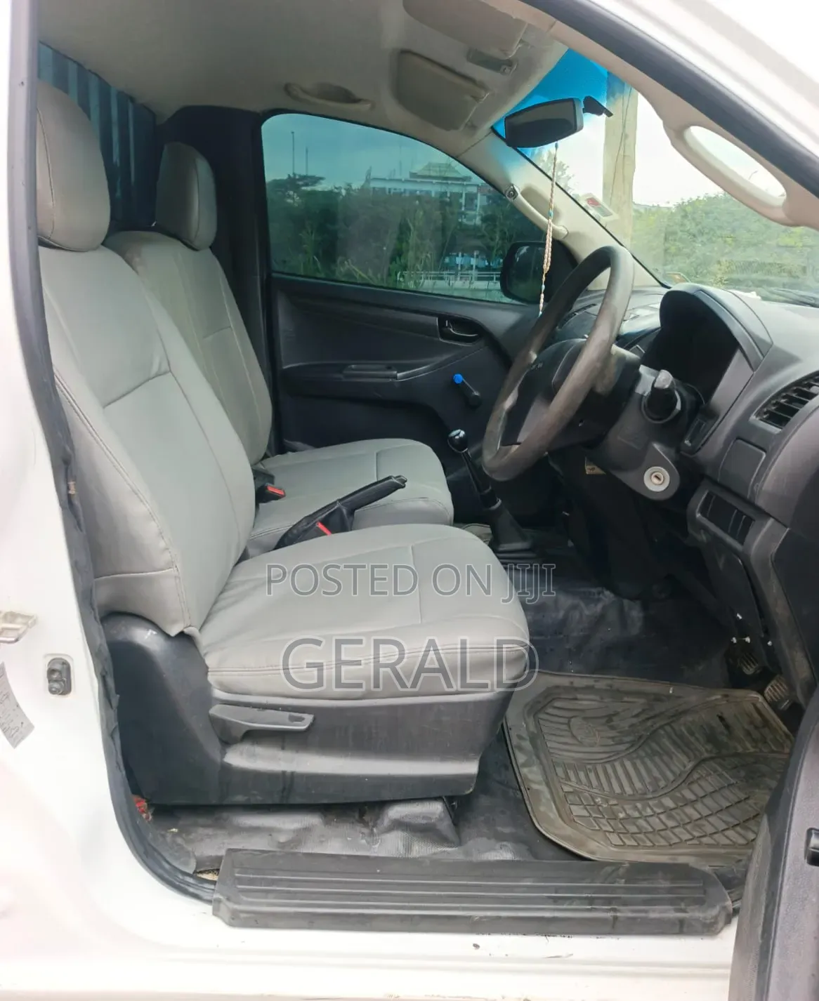 Isuzu D-MAX 2015 White