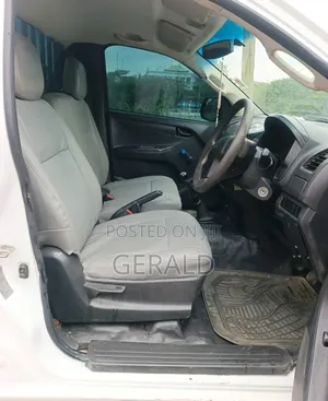 Isuzu D-MAX 2015 White