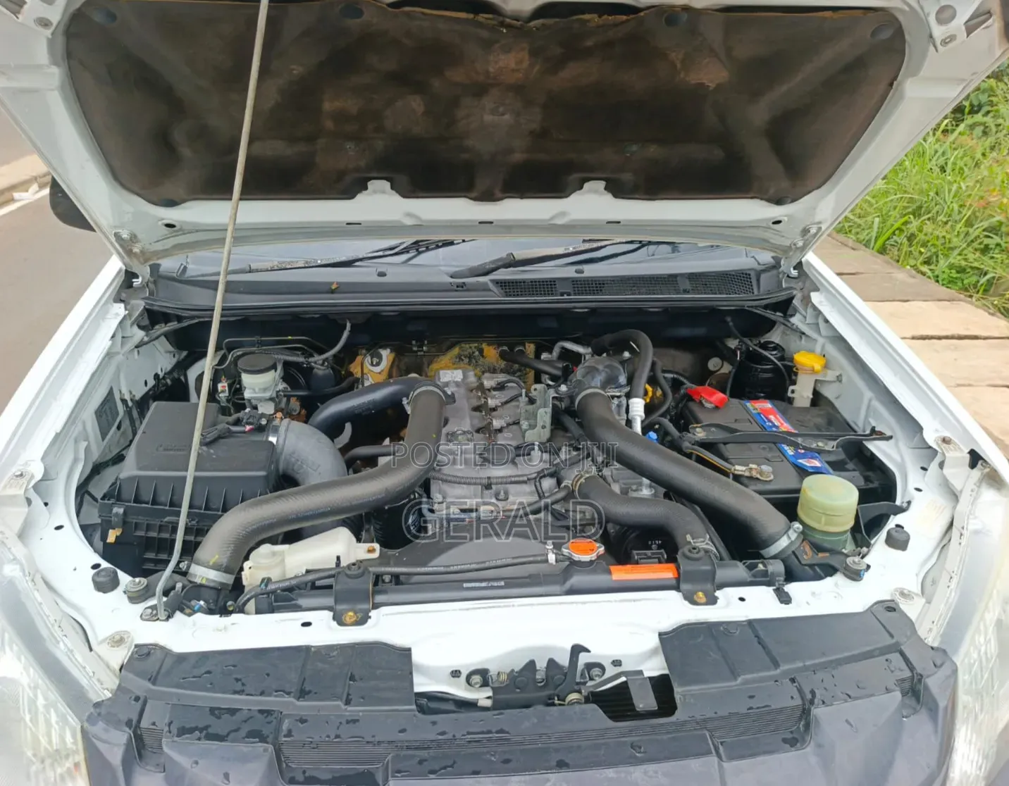 Isuzu D-MAX 2015 White
