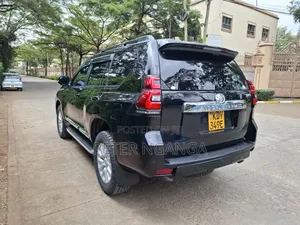 Toyota Land Cruiser Prado 2015 Black