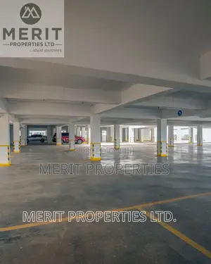 1bdrm Apartment in Gateway Mall Area for sale