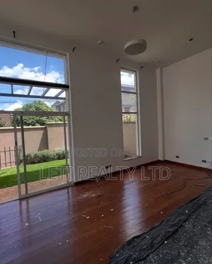 4bdrm Townhouse/Terrace in Maziwa for sale