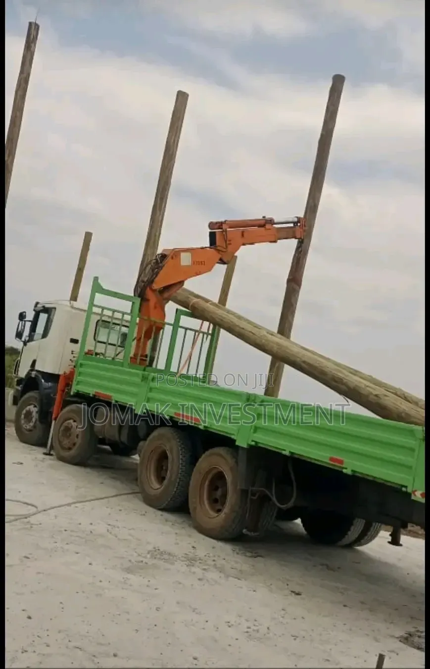 Crane Truck for Hire