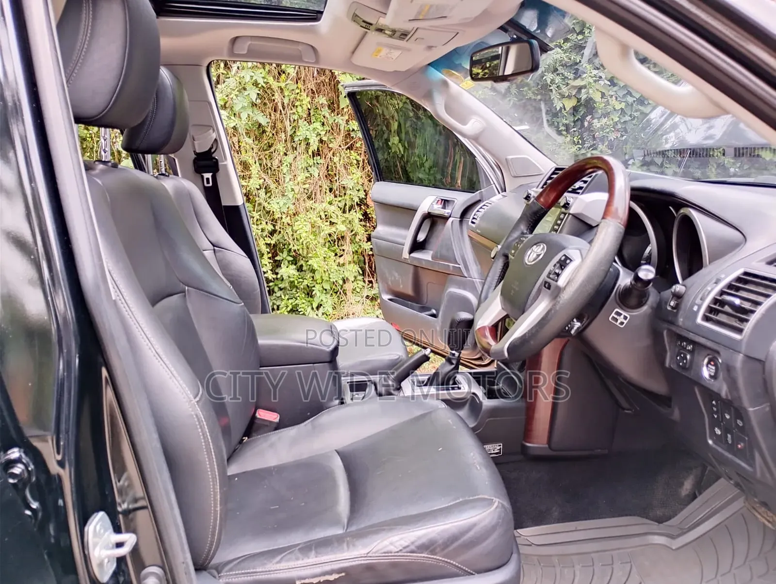 Toyota Land Cruiser Prado 2.8 D-4D 2015 Black