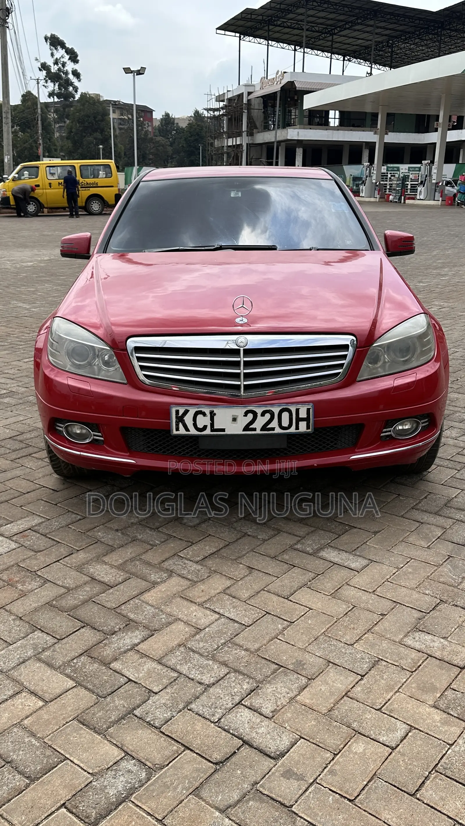 Mercedes-Benz C200 2010 Red