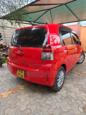 Toyota Spade 2014 Red