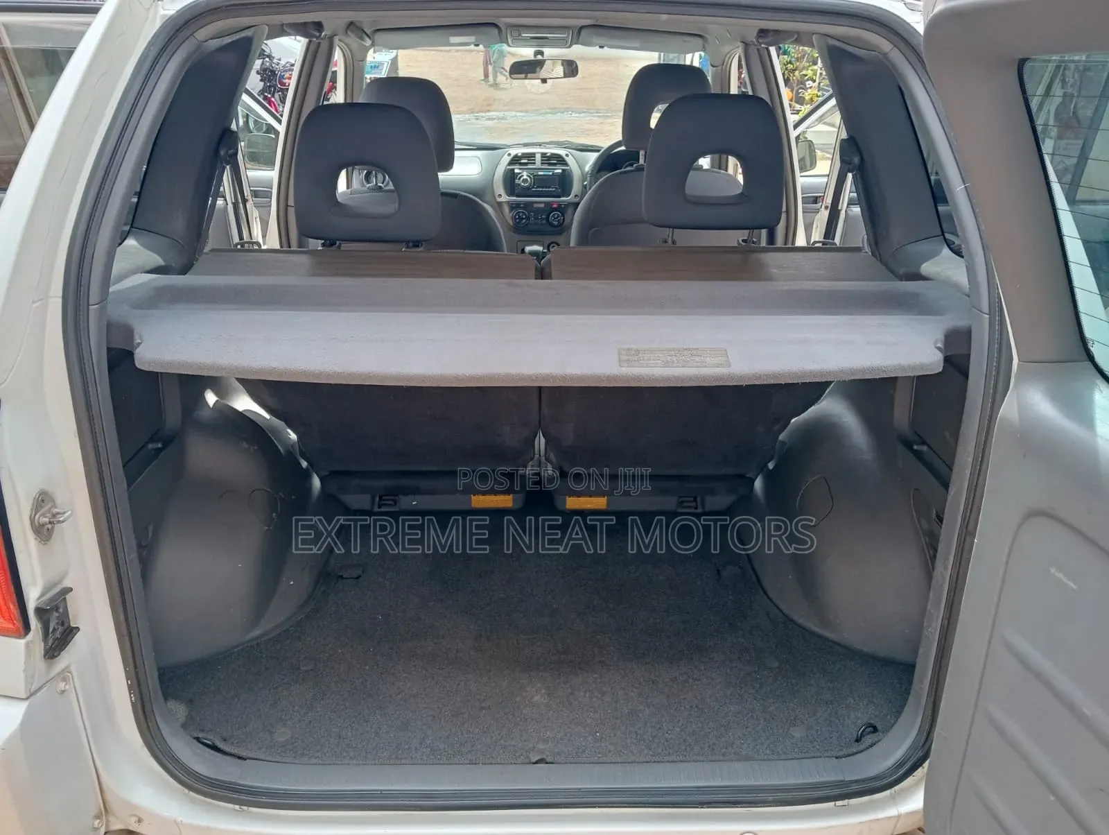 Toyota RAV4 2002 White