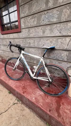 Bicycle - Road Bike Carrera
