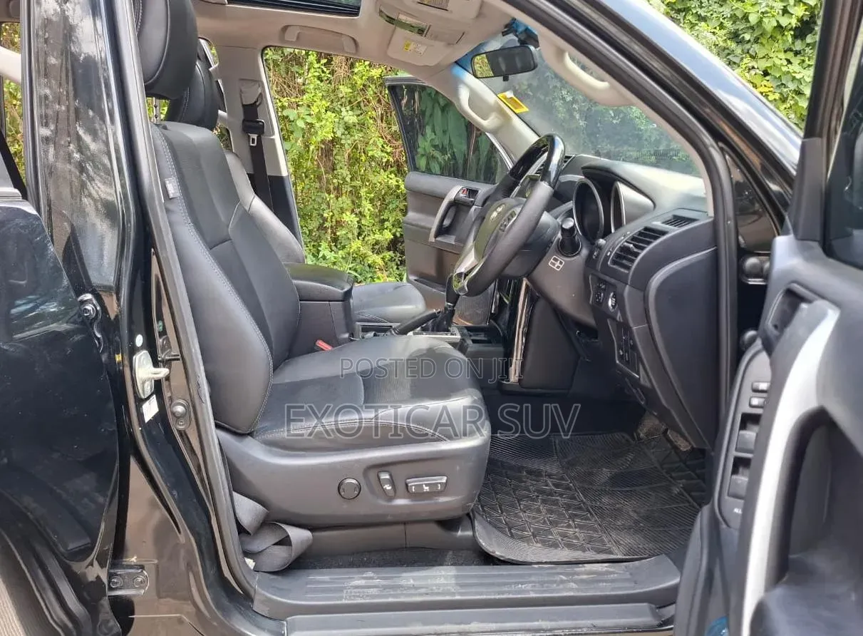 Toyota Land Cruiser Prado 2015 Black