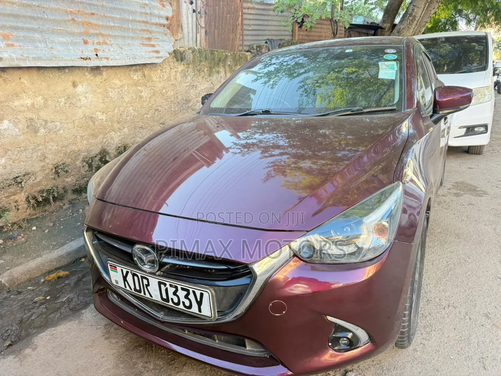 Mazda Demio 2018 Maroon