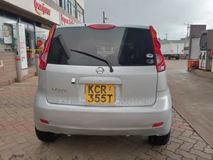 Nissan Note 2011 Silver
