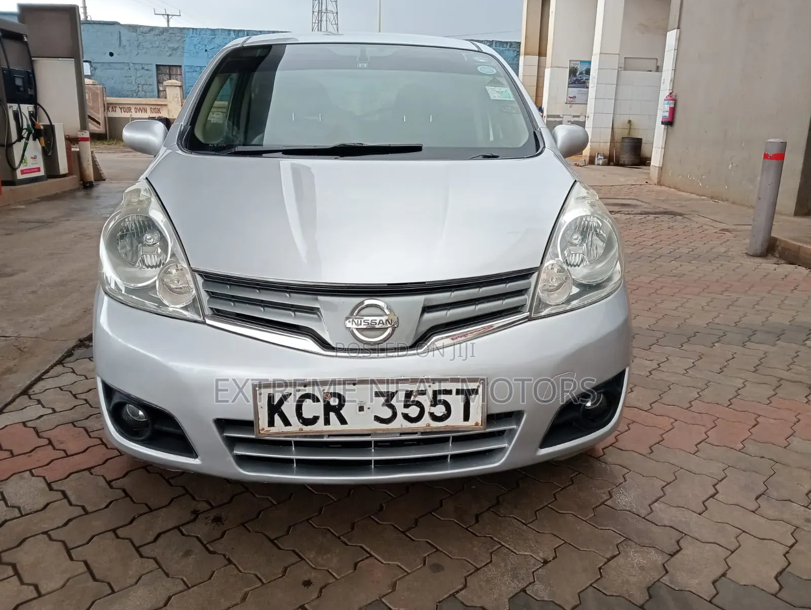 Nissan Note 2011 Silver