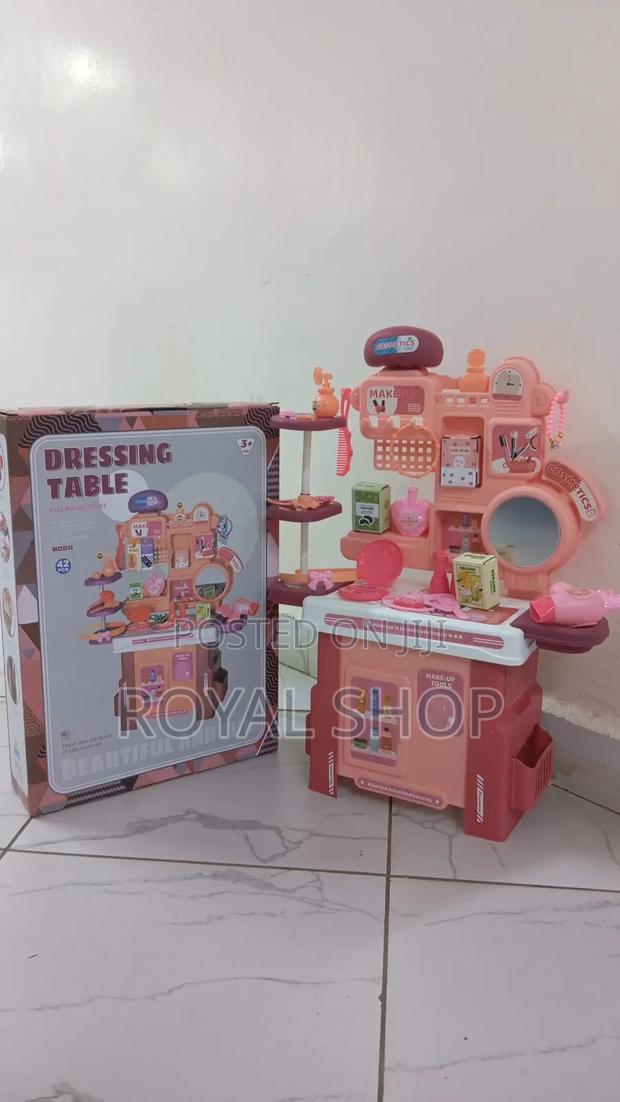 Dressing Table Dressing Table