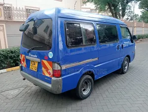 Mazda Bongo 2013 Blue