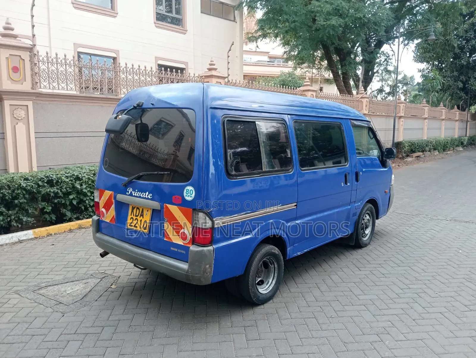 Mazda Bongo 2013 Blue