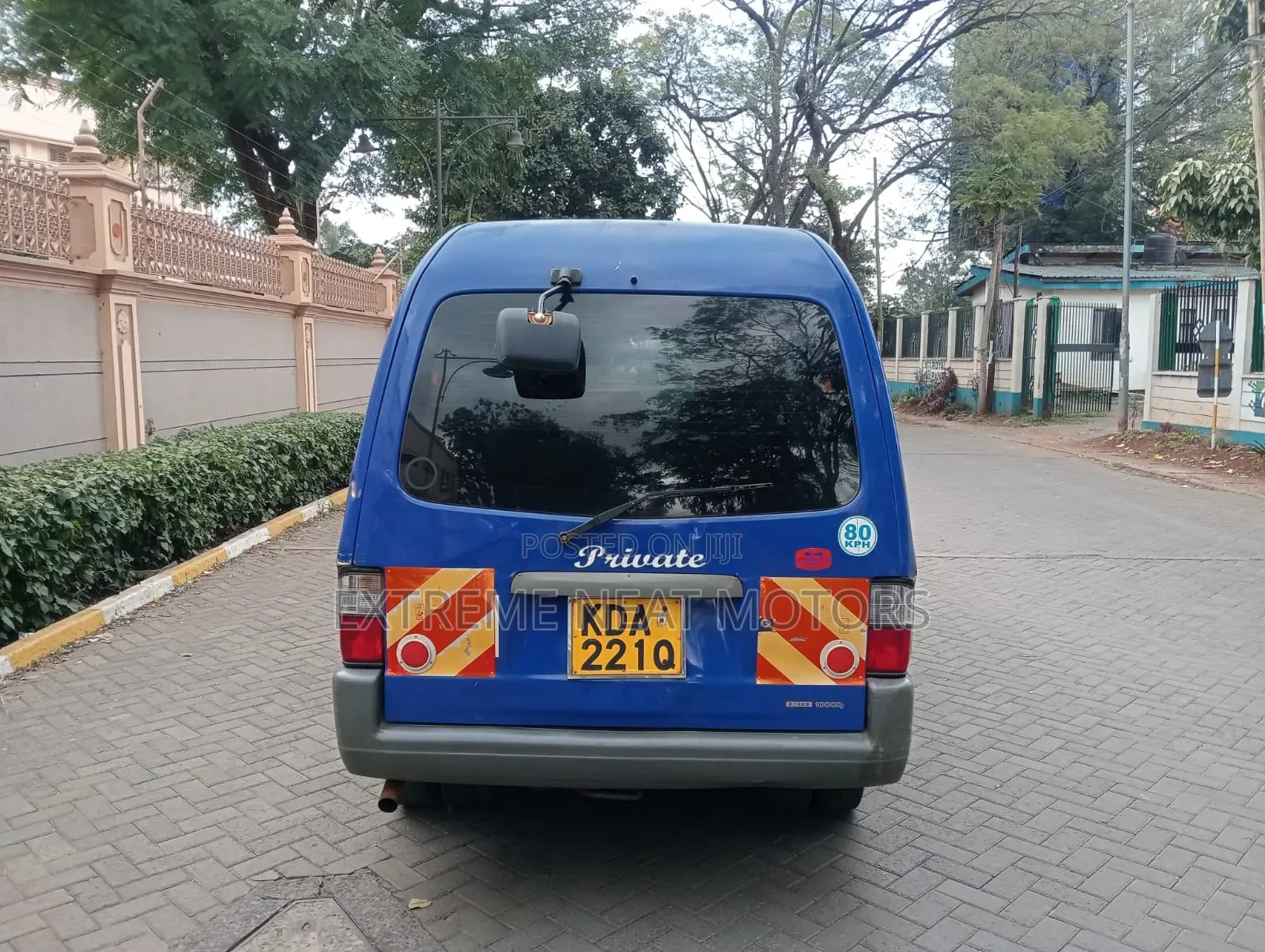 Mazda Bongo 2013 Blue