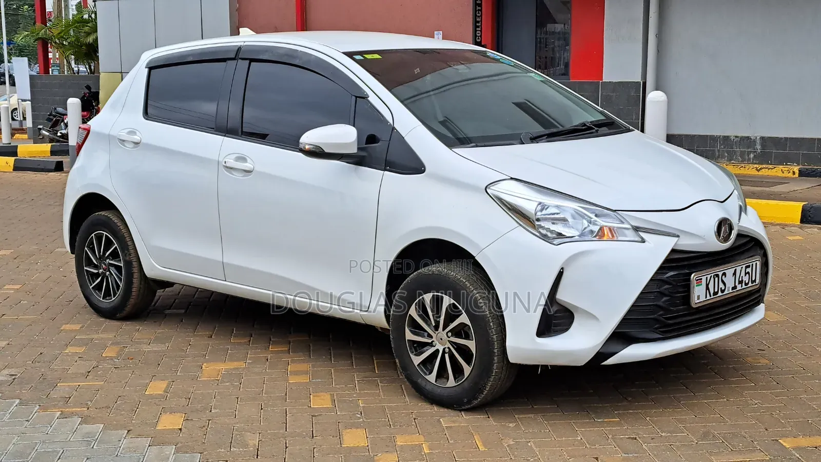 Toyota Vitz 2018 White
