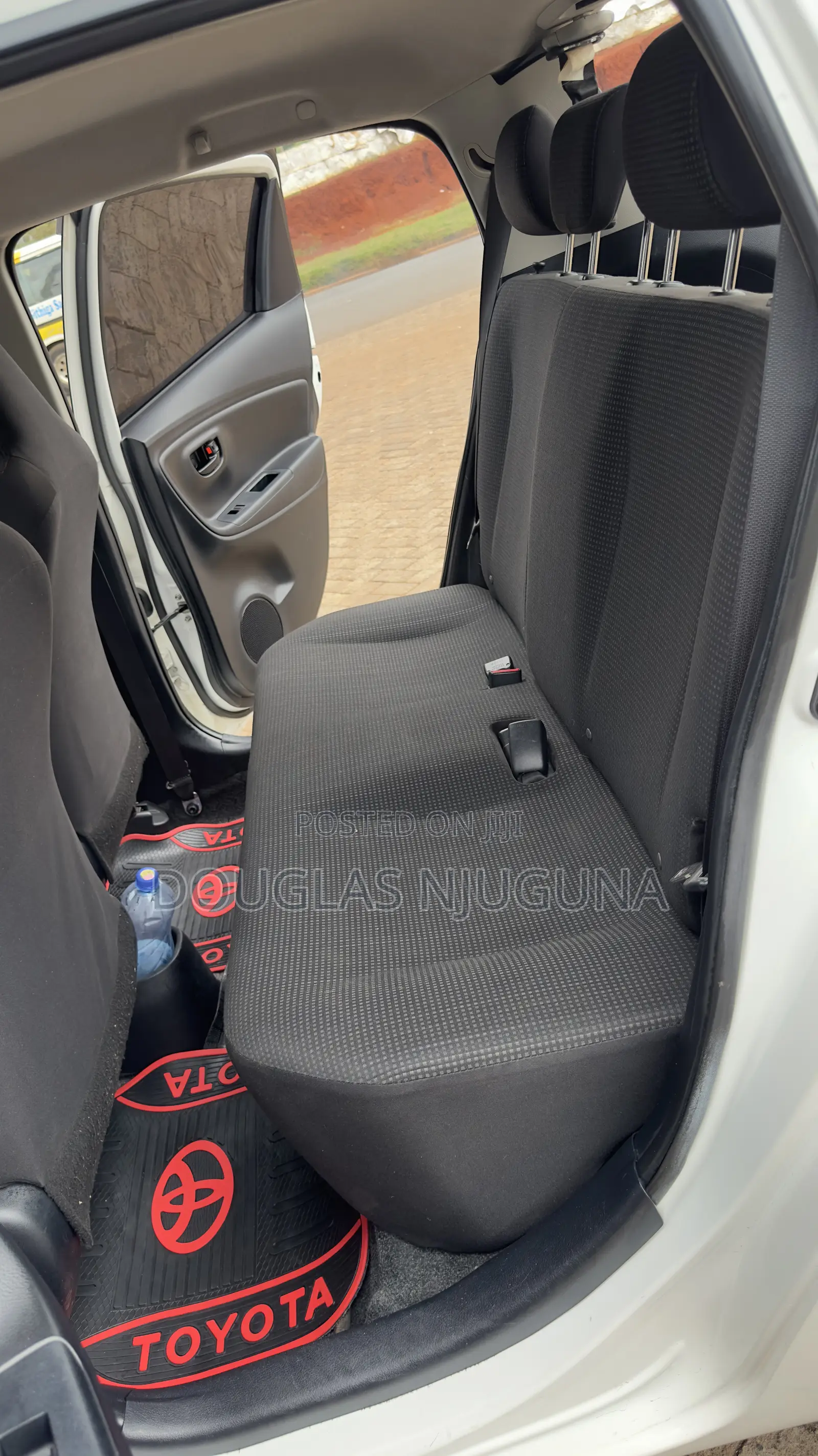 Toyota Vitz 2015 White