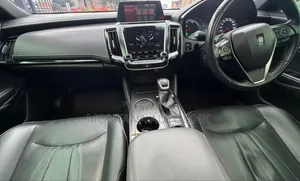 Toyota Crown 2020 White