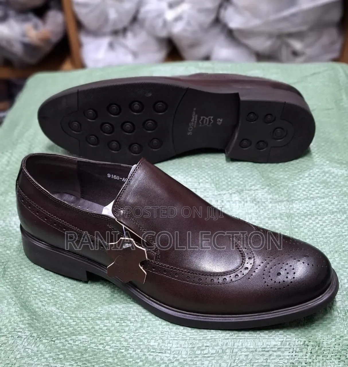 Official Laceless Leather Shoes