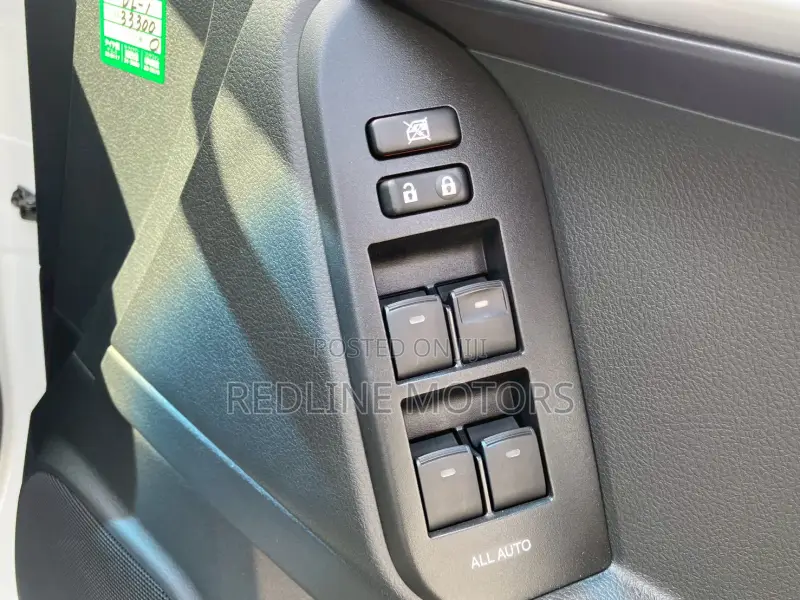 Toyota Land Cruiser Prado 2.8 2021 Pearl