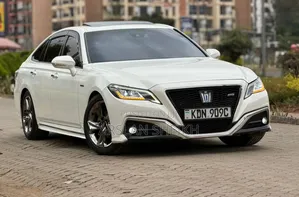 Toyota Crown 2020 White