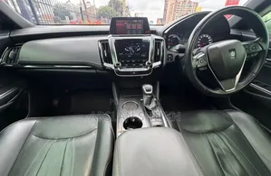 Toyota Crown 2020 White
