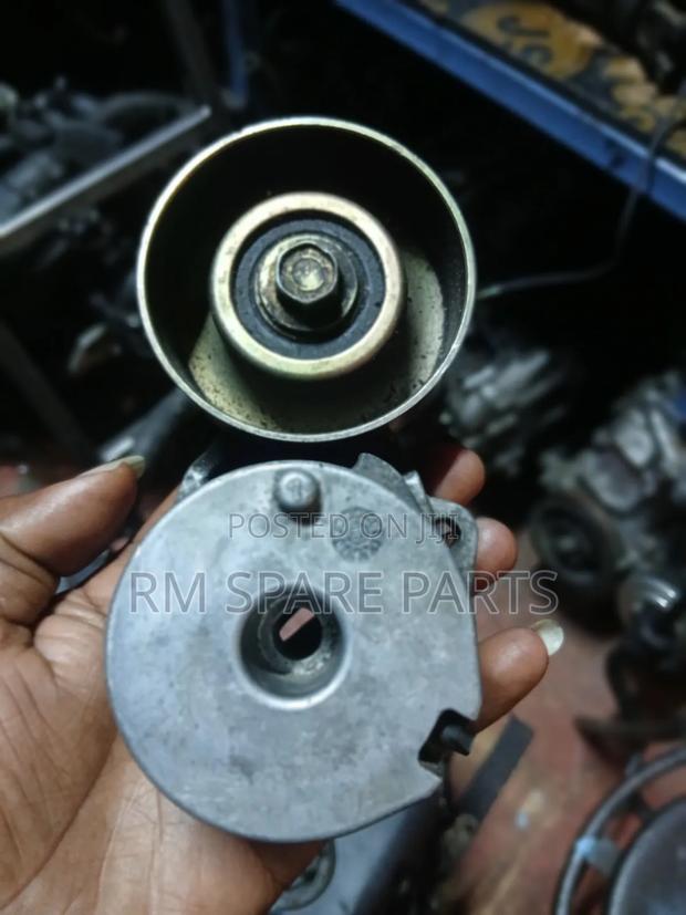 Mr20 Nissan Extrail Tensioner