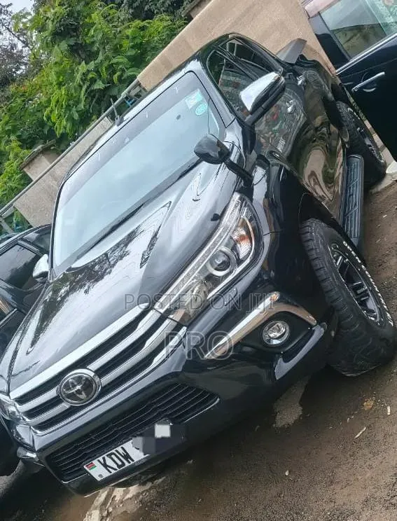 Toyota Hilux 2019 Black