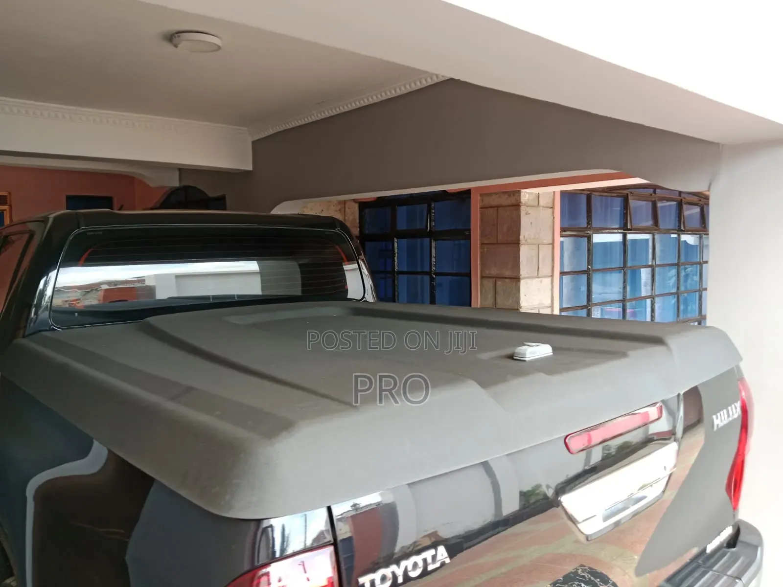 Toyota Hilux 2019 Black