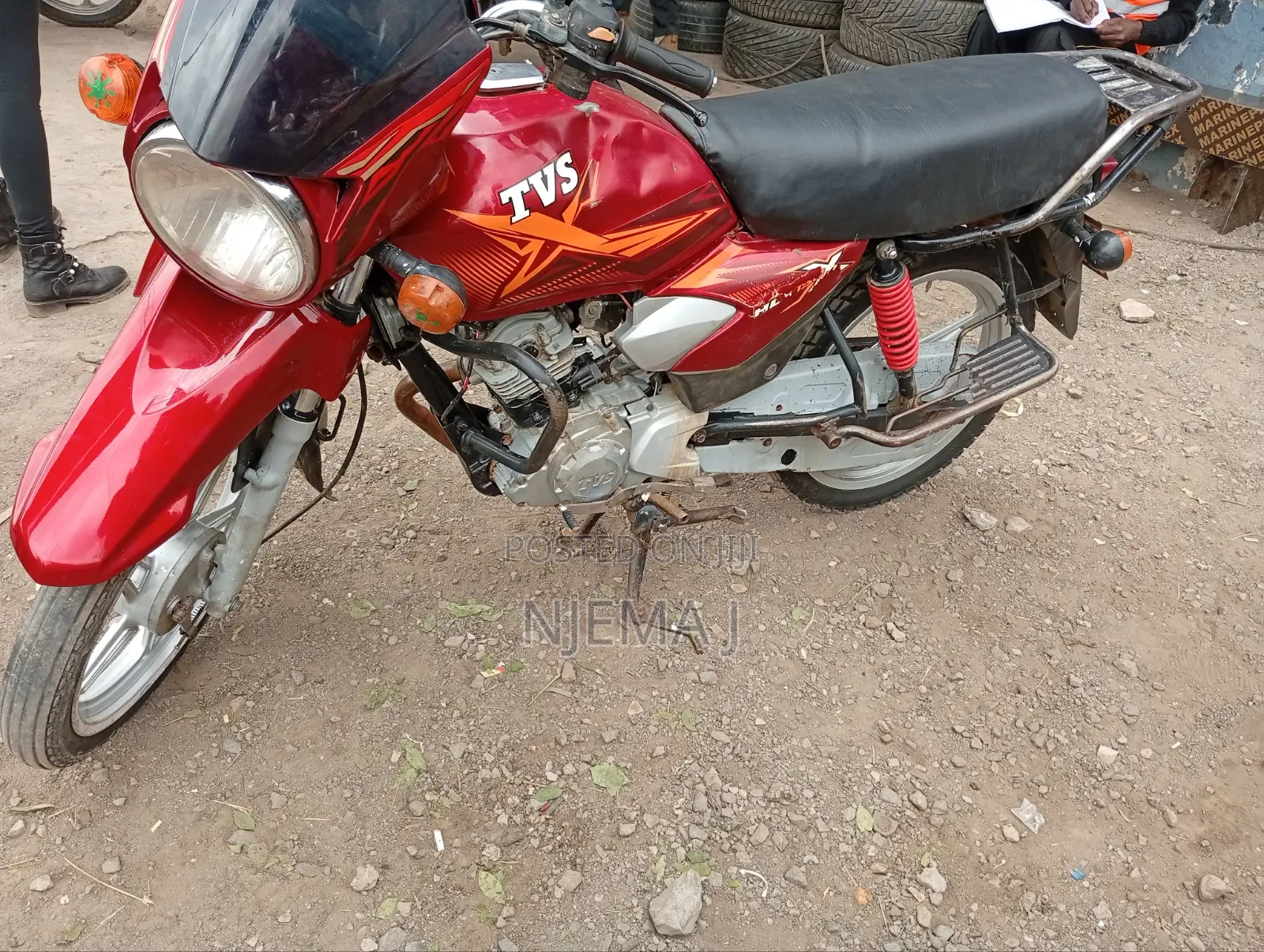 TVS HLX Plus ES 2023 Red