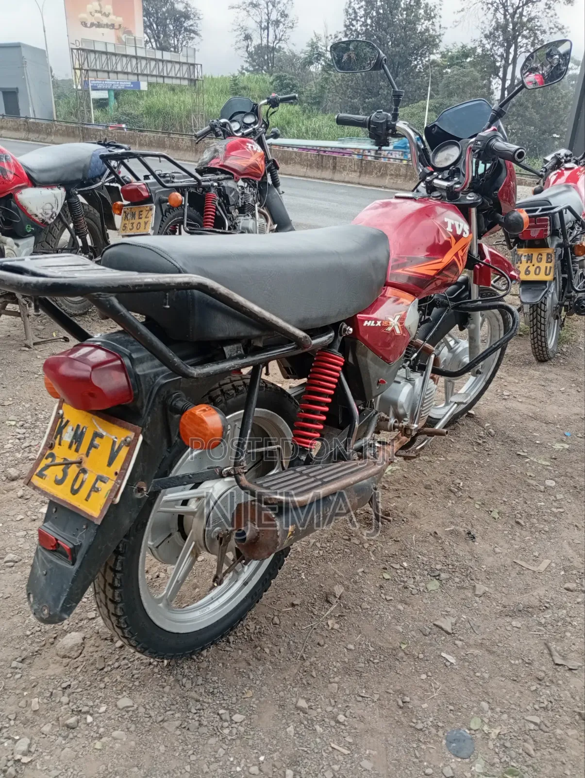 TVS HLX Plus ES 2023 Red