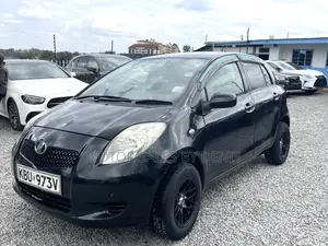 Toyota Vitz 1.3 FWD 3dr 2006 Black