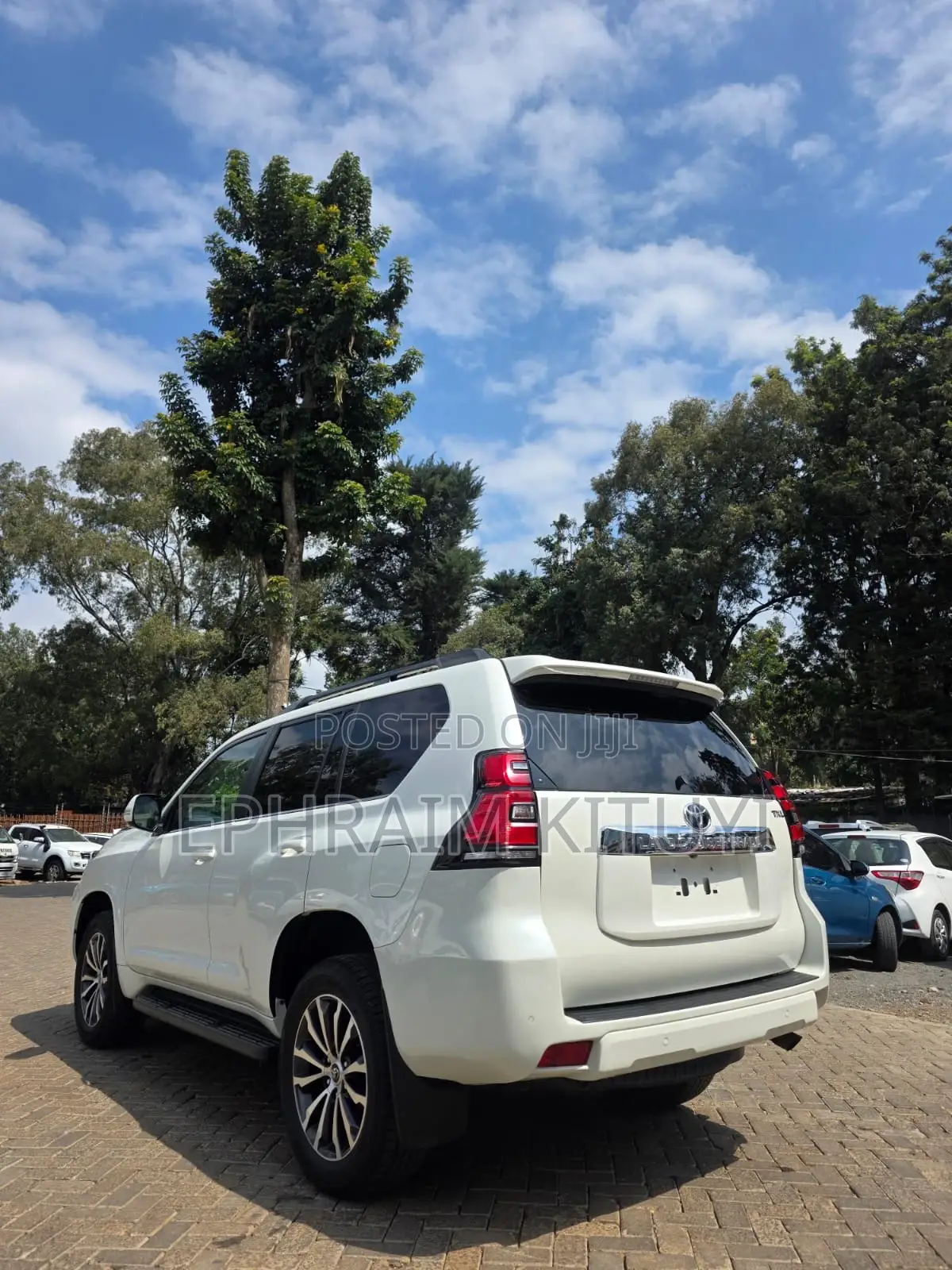 Toyota Land Cruiser Prado 2.8 2019 White