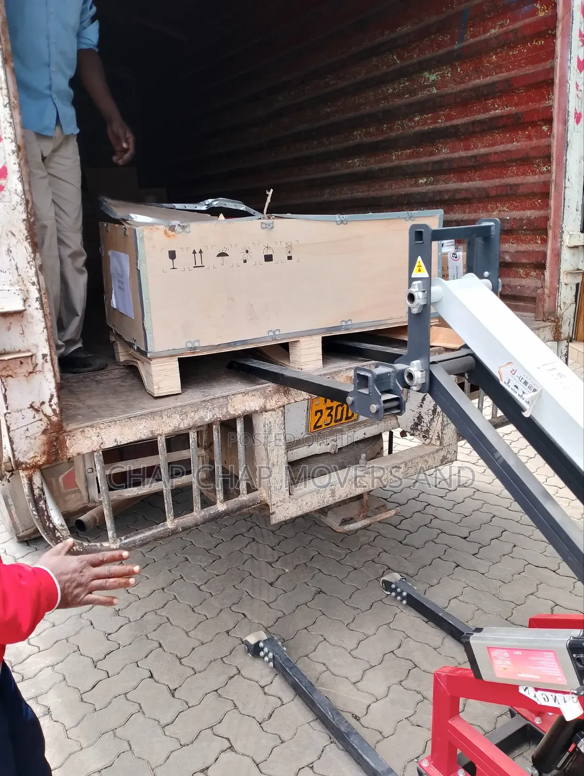 FRR Trucks Available for Transport Services Mombasa to Nairobi