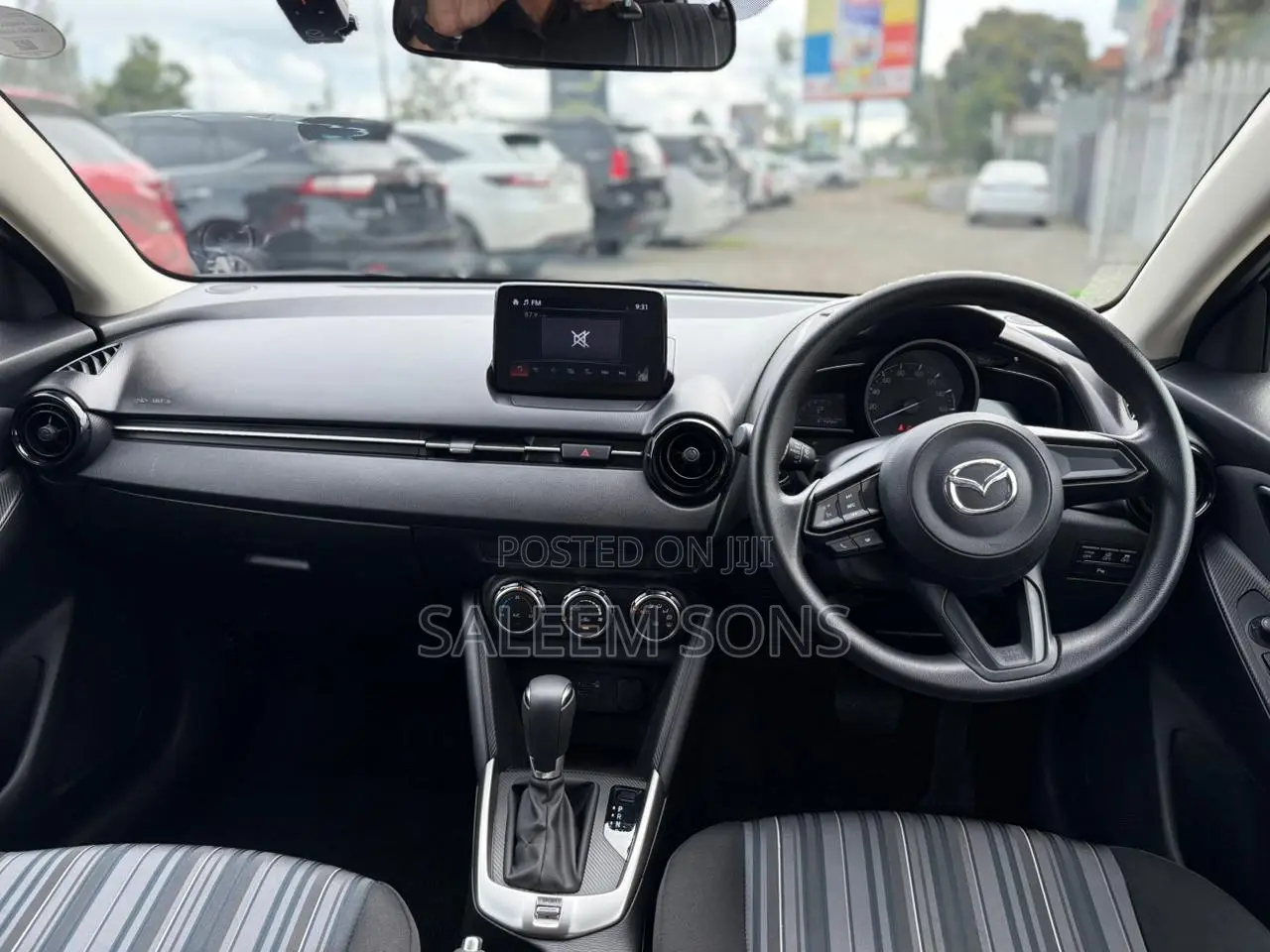 Mazda 2 2019 Off white