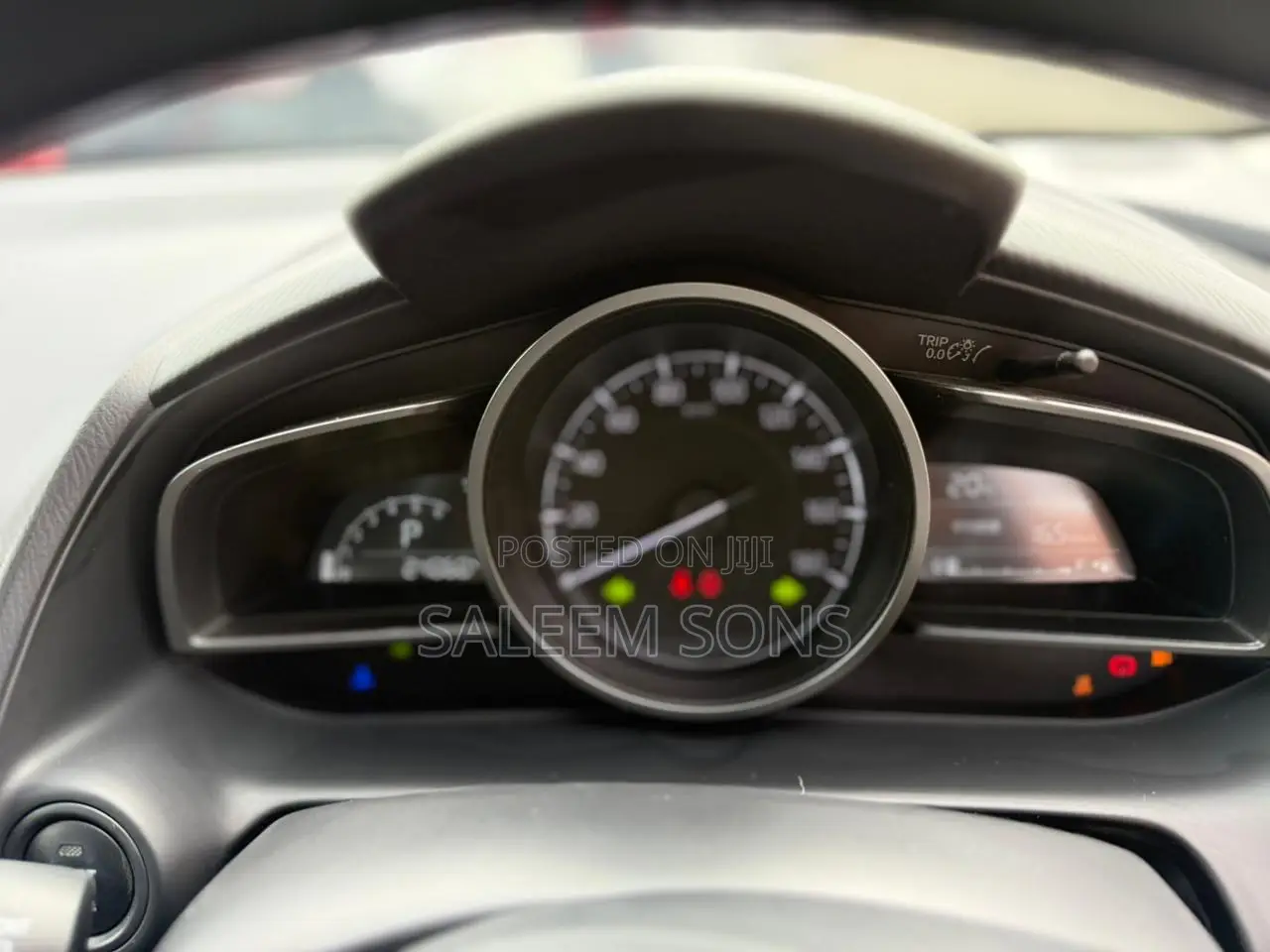 Mazda 2 2019 Off white