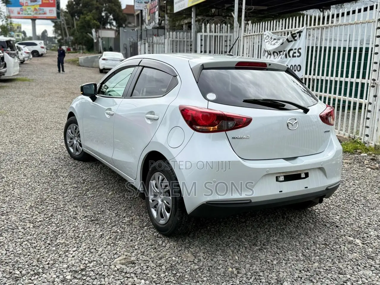 Mazda 2 2019 Off white