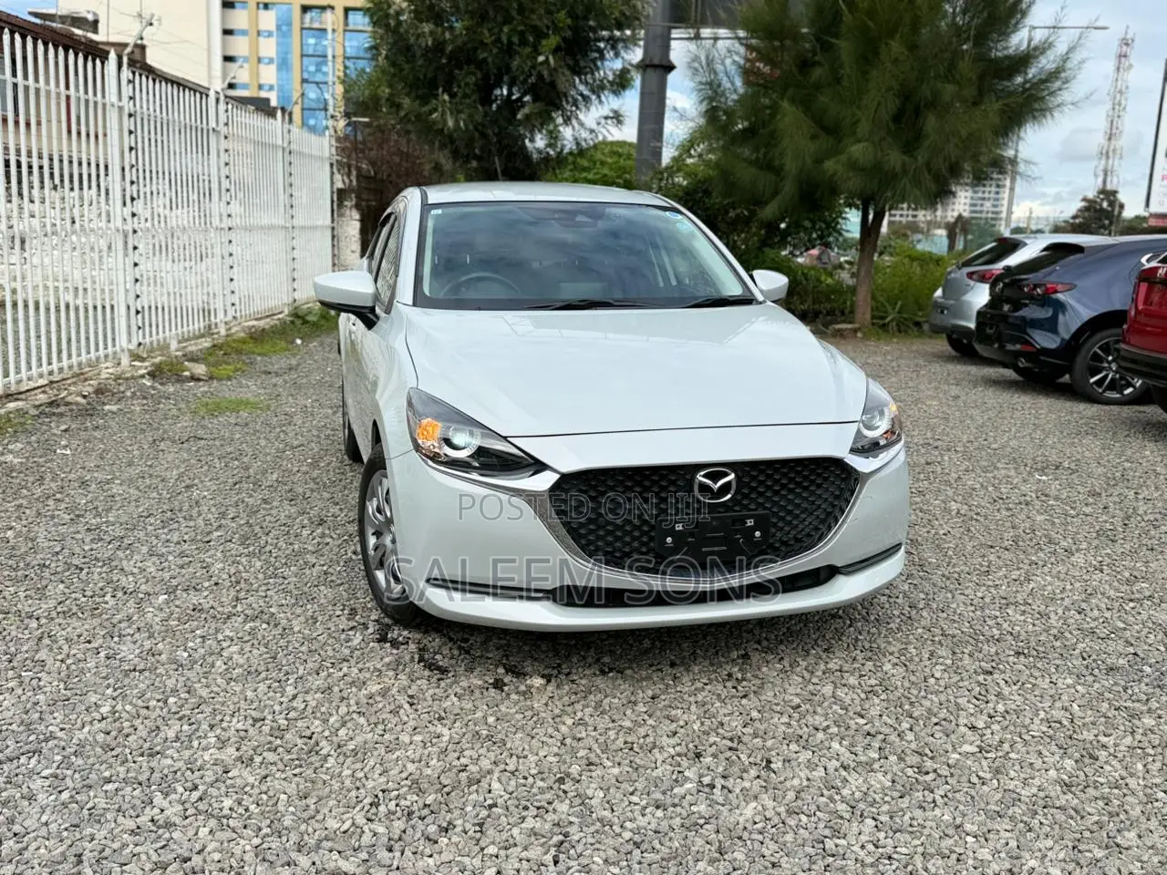 Mazda 2 2019 Off white