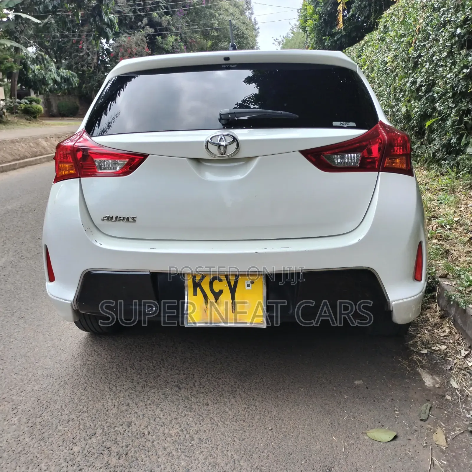 Toyota Auris 2012 Pearl