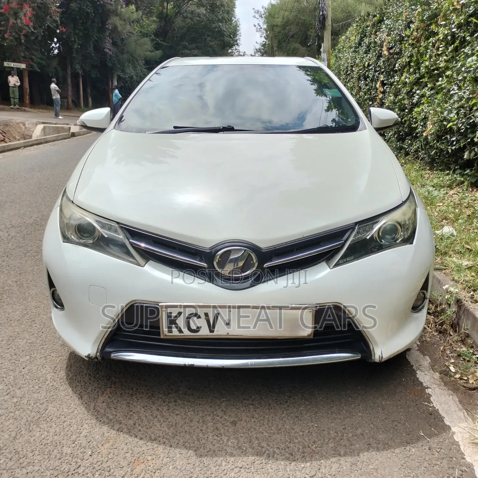 Toyota Auris 2012 Pearl