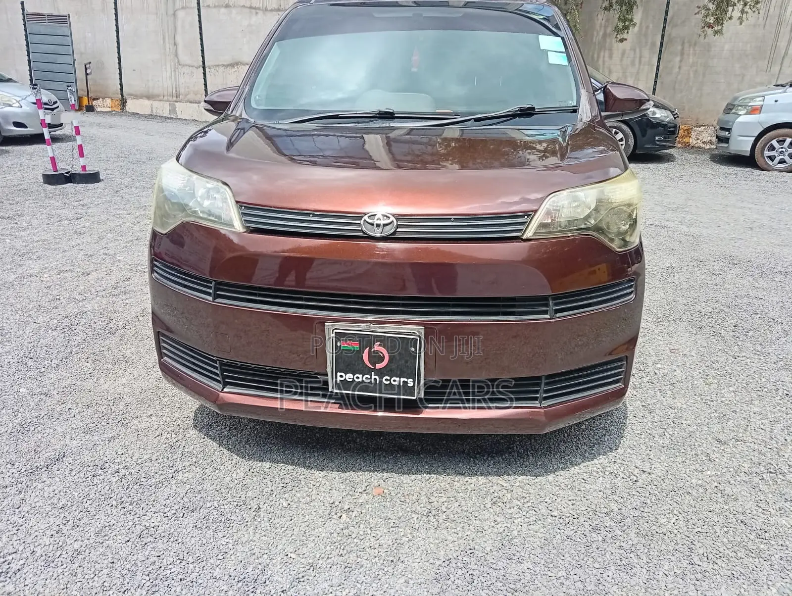 Toyota Spade 2014 Brown
