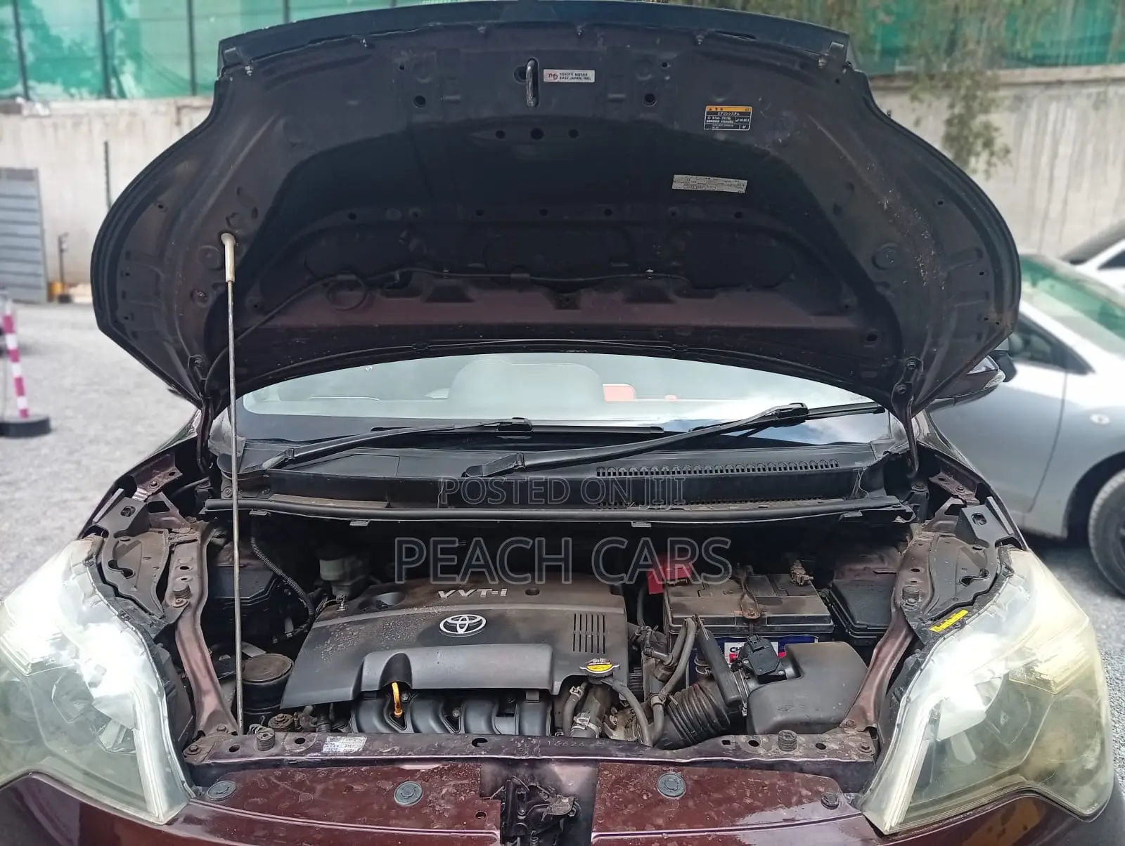 Toyota Spade 2014 Brown