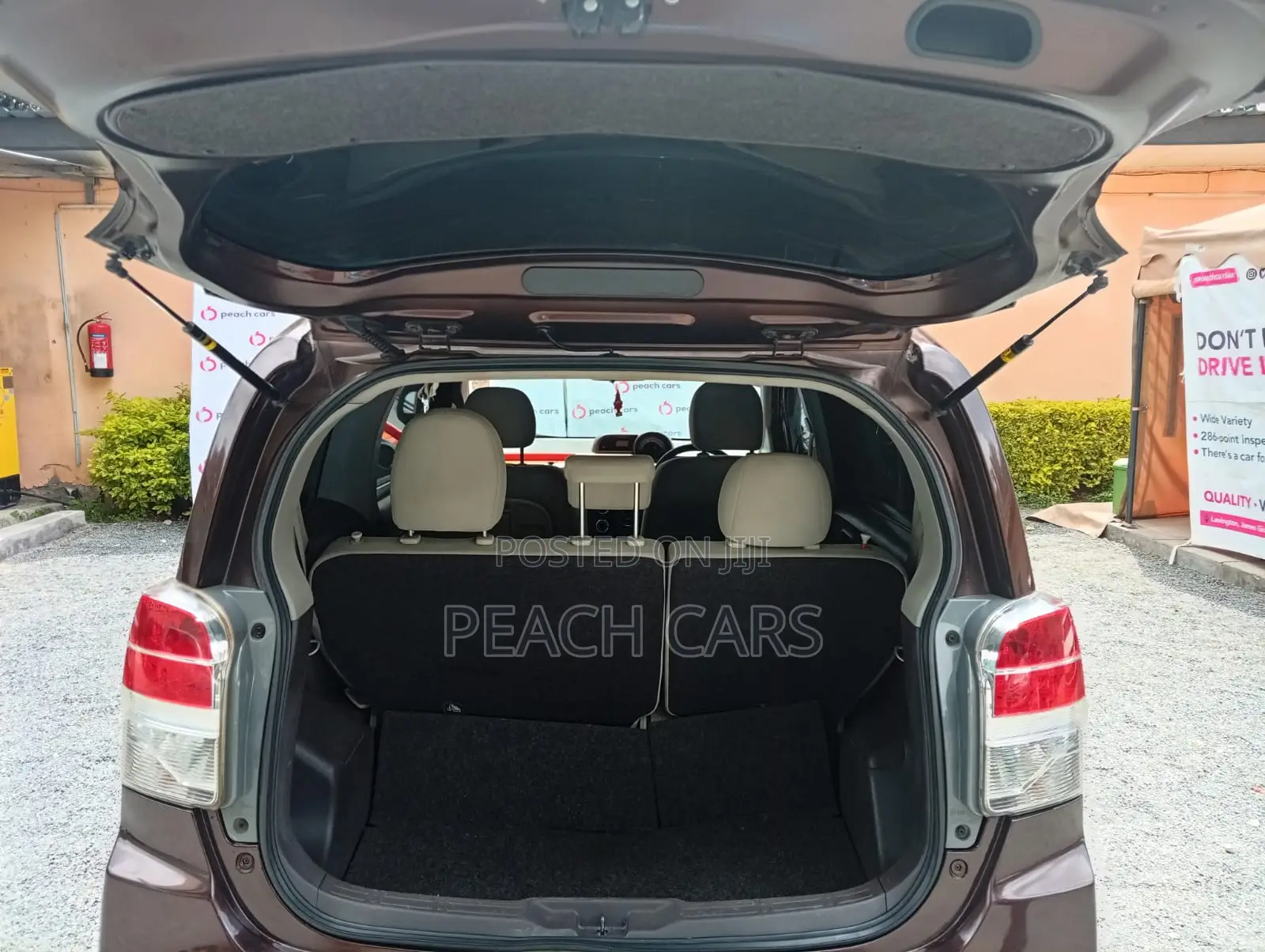 Toyota Spade 2014 Brown