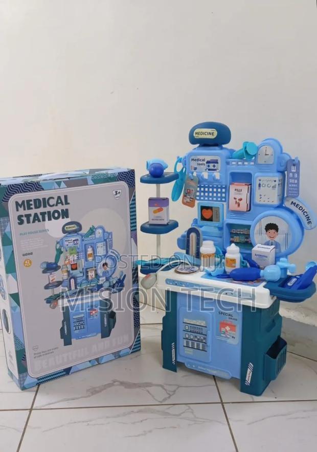 42-Piece Doctor Play Set 