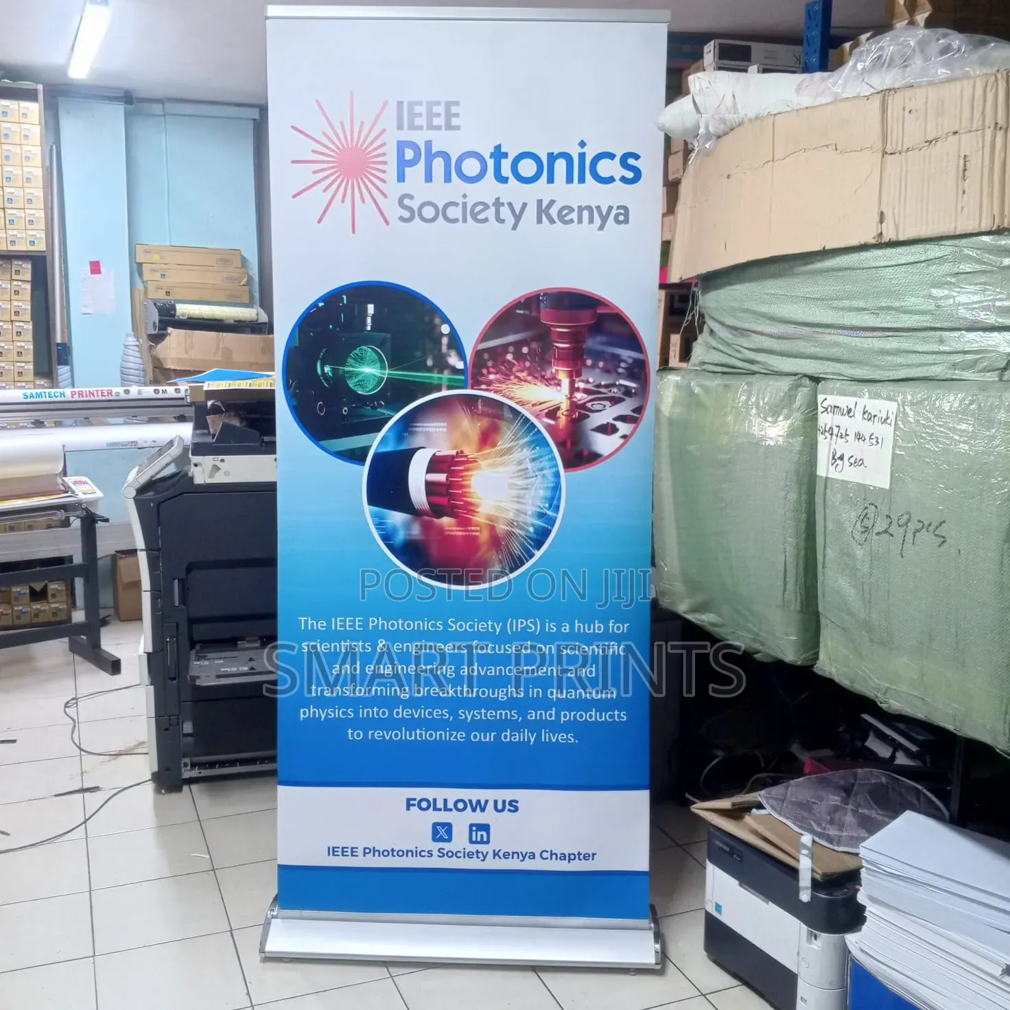 Smart Broad Base Roll Up Stand