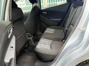 Mazda 2 2020 Silver