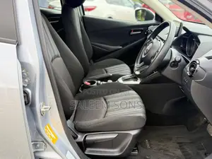 Mazda 2 2020 Silver